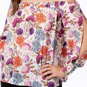 NWT Sexy Floral Top Plus Size 1X